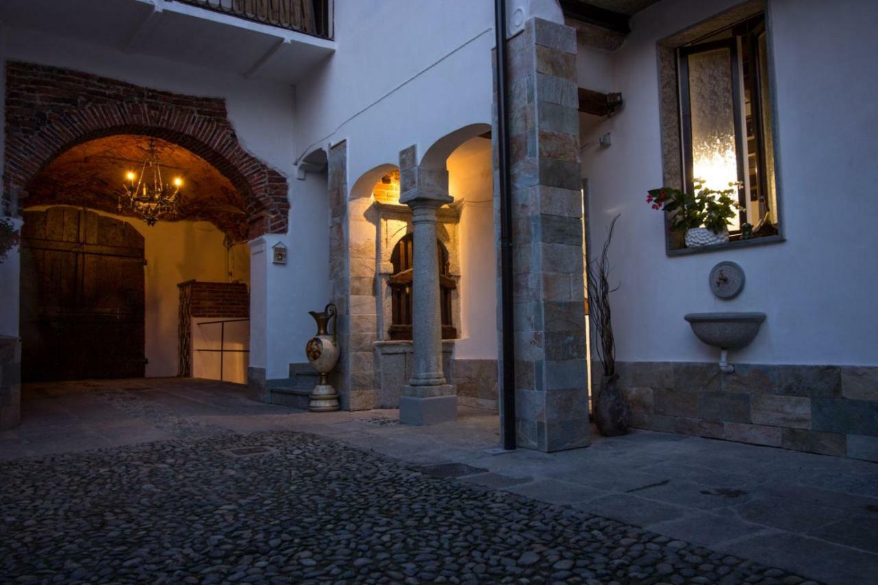 Mansarde & Suite Maison 1706 Lago Orta Боргоманеро Екстериор снимка