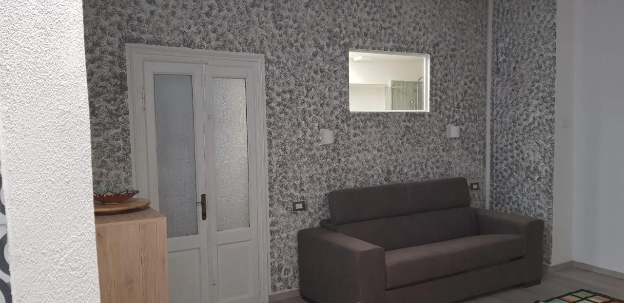 Mansarde & Suite Maison 1706 Lago Orta Боргоманеро Екстериор снимка