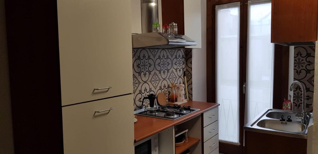 Mansarde & Suite Maison 1706 Lago Orta Боргоманеро Екстериор снимка