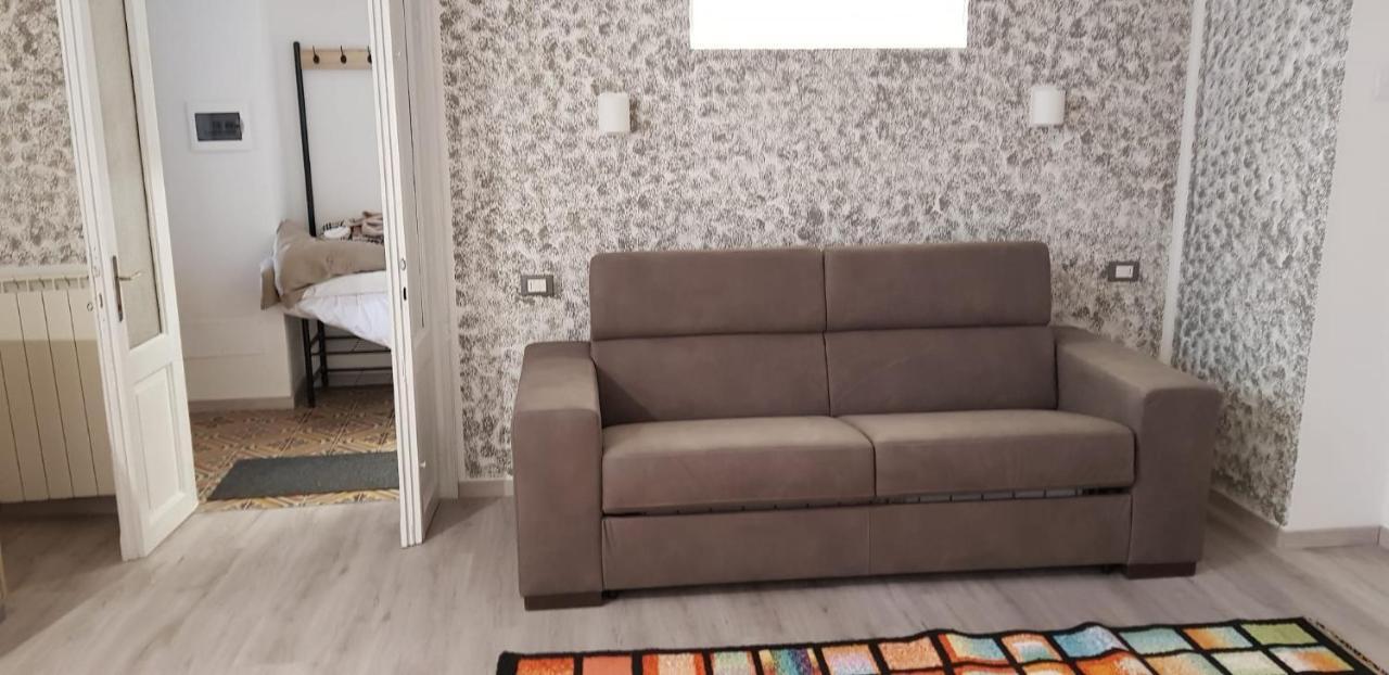 Mansarde & Suite Maison 1706 Lago Orta Боргоманеро Екстериор снимка